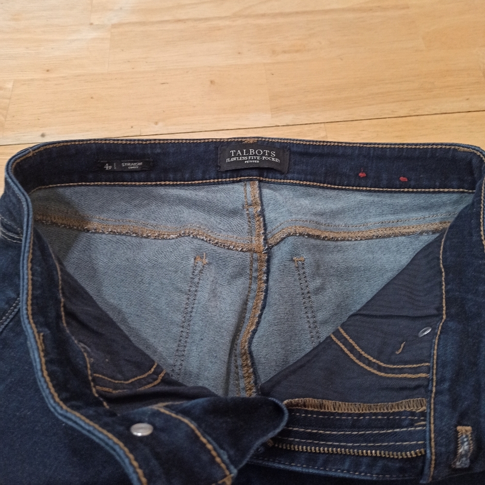 Talbots Flawless Five-Pocket PetitesJeans Women 4P Dark Blue Low Rise - Picture 6 of 16
